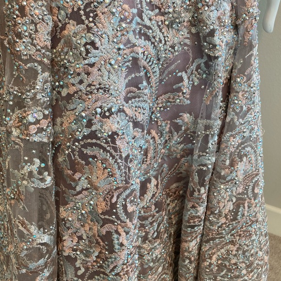 New elegant long dress - Picture 10 of 16